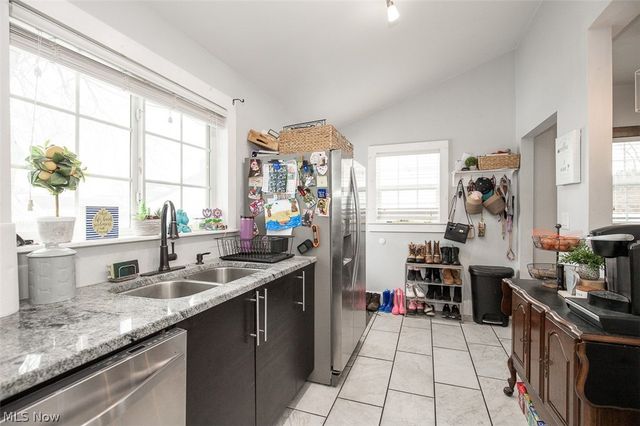 416 Prospect Avenue, Cuyahoga Falls, OH 44221