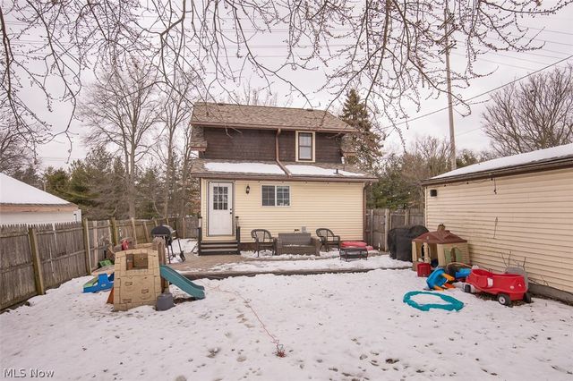 416 Prospect Avenue, Cuyahoga Falls, OH 44221