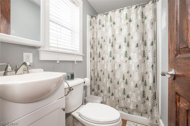 416 Prospect Avenue, Cuyahoga Falls, OH 44221