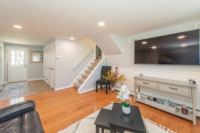 81 Devonshire Rd, Cedar Grove Twp., NJ 07009