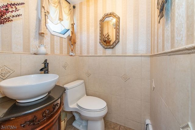 81 Devonshire Rd, Cedar Grove Twp., NJ 07009