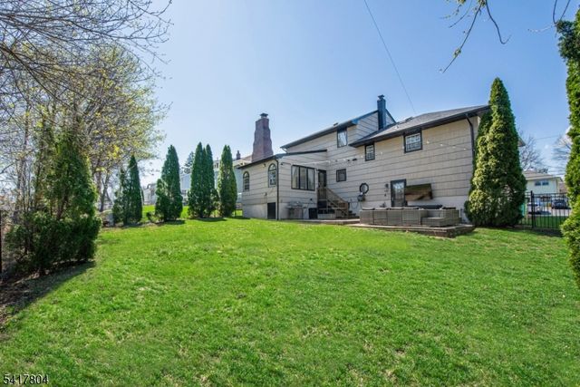 81 Devonshire Rd, Cedar Grove Twp., NJ 07009