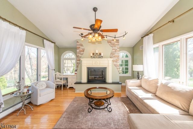 81 Devonshire Rd, Cedar Grove Twp., NJ 07009