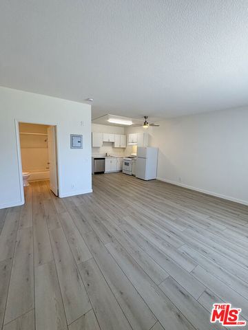 1221 Seward Street 103, Los Angeles, CA 90038