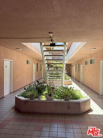 1221 Seward Street 103, Los Angeles, CA 90038