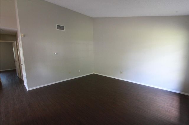 11603 Poplar CV B, Austin, TX 78753