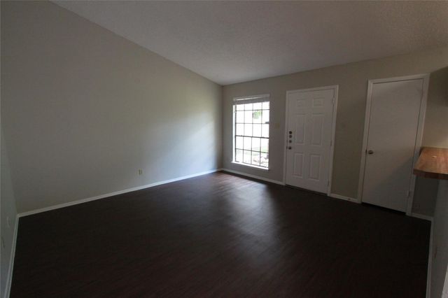 11603 Poplar CV B, Austin, TX 78753
