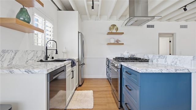 6601 Seashore, Newport Beach, CA 92663