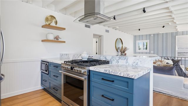 6601 Seashore, Newport Beach, CA 92663