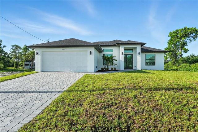 2607 38th ST SW, Lehigh Acres, FL 33976