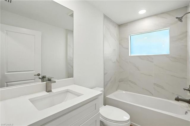 2607 38th ST SW, Lehigh Acres, FL 33976