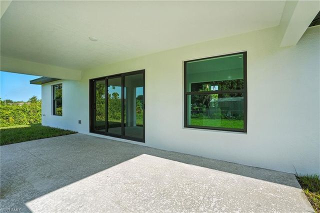 2607 38th ST SW, Lehigh Acres, FL 33976