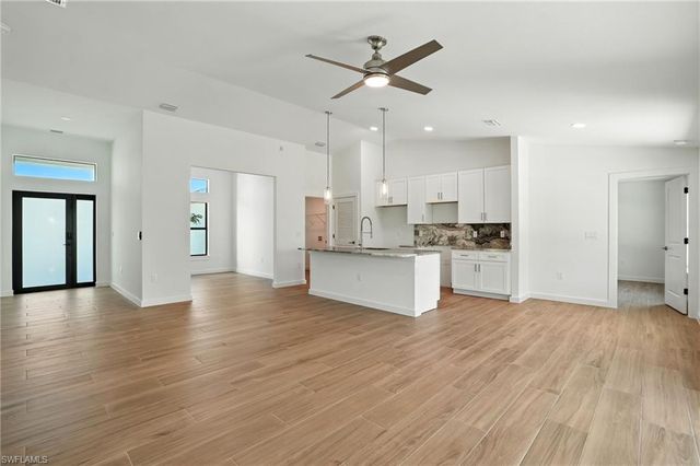 2607 38th ST SW, Lehigh Acres, FL 33976