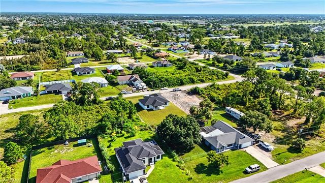 2607 38th ST SW, Lehigh Acres, FL 33976