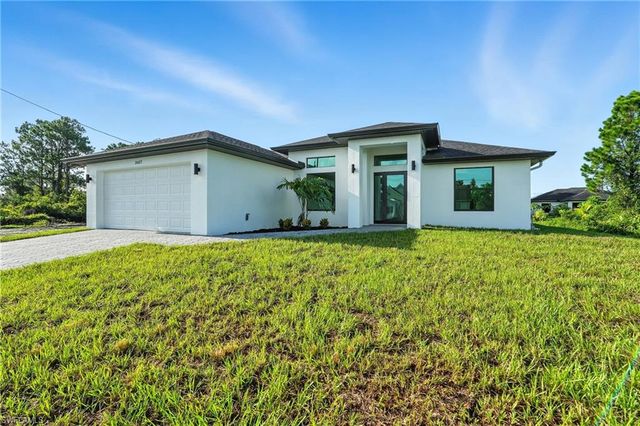 2607 38th ST SW, Lehigh Acres, FL 33976