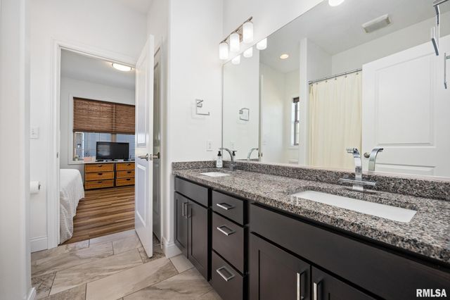 2822 Lake Trail Court, Dunlap, IL 61525