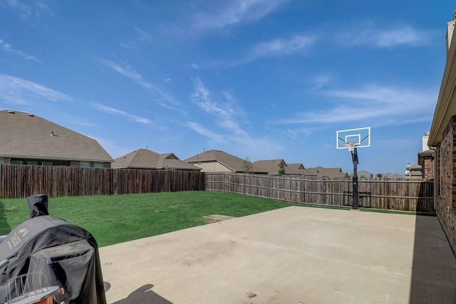3105 Walker Creek Drive, Little Elm, TX 75068