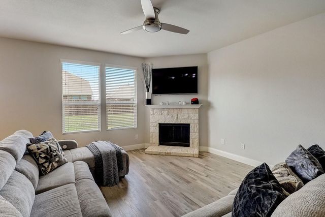 3105 Walker Creek Drive, Little Elm, TX 75068