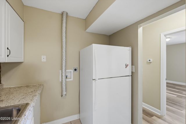 1972 Goldsmith Ln APT 4, Louisville, KY 40218