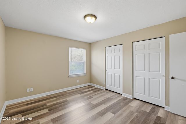 1972 Goldsmith Ln APT 4, Louisville, KY 40218