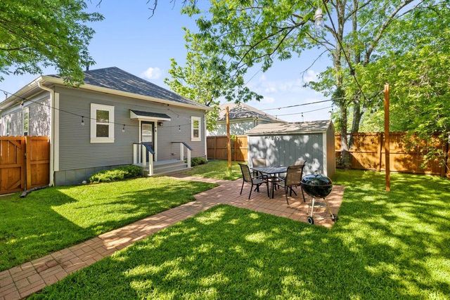 314 W Third ST, Taylor, TX 76574