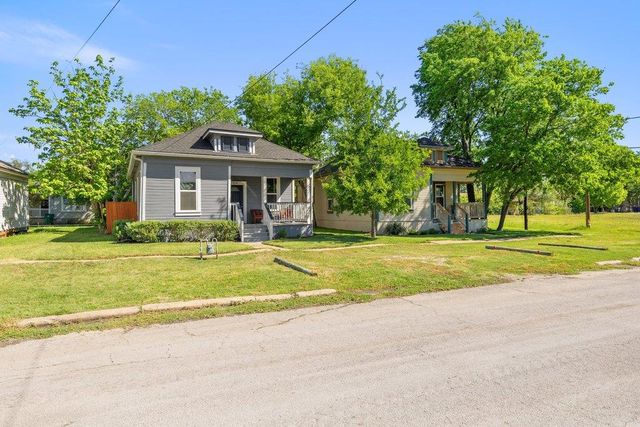 314 W Third ST, Taylor, TX 76574
