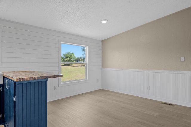 214 Bluebonnet Ridge, Eddy, TX 76524