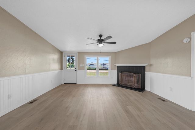 214 Bluebonnet Ridge, Eddy, TX 76524