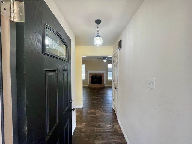 625 Main Street, Roanoke, TX 76262
