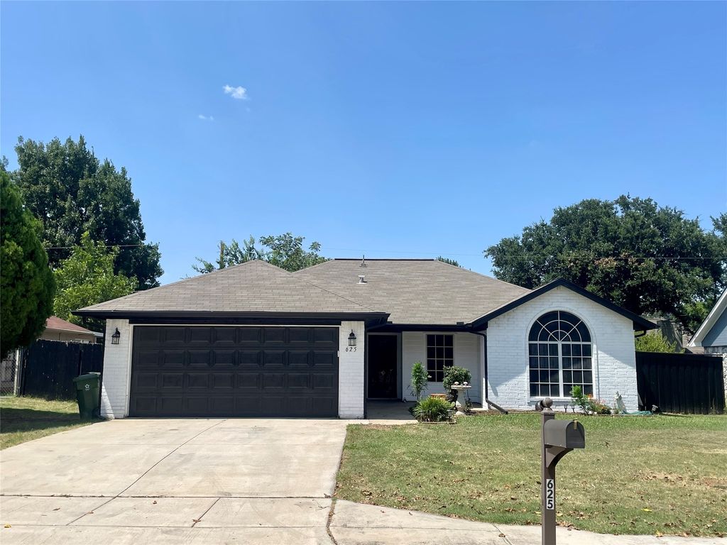 625 Main Street, Roanoke, TX 76262