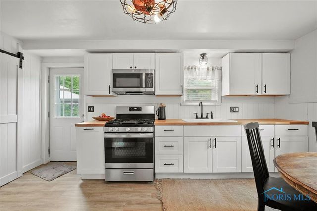 3725 Eber Road, Monclova, OH 43542