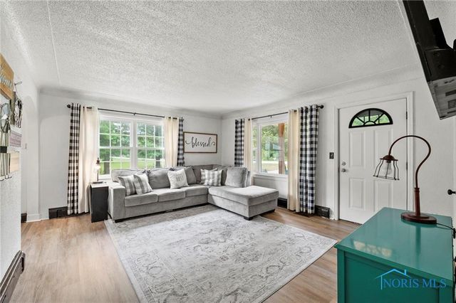 3725 Eber Road, Monclova, OH 43542