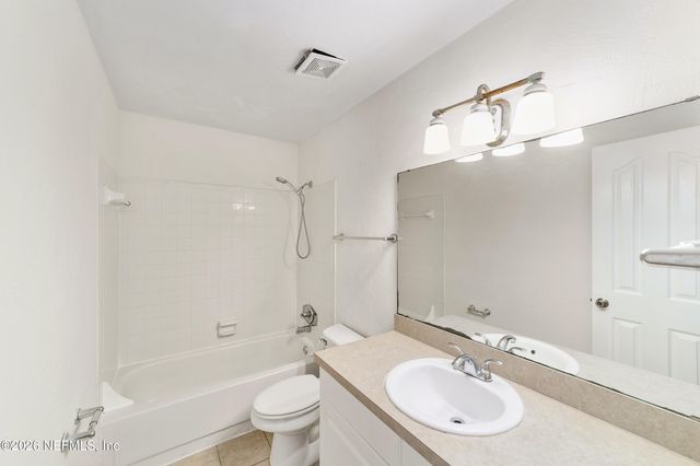 501 SW 75TH Street H6, Gainesville, FL 32607