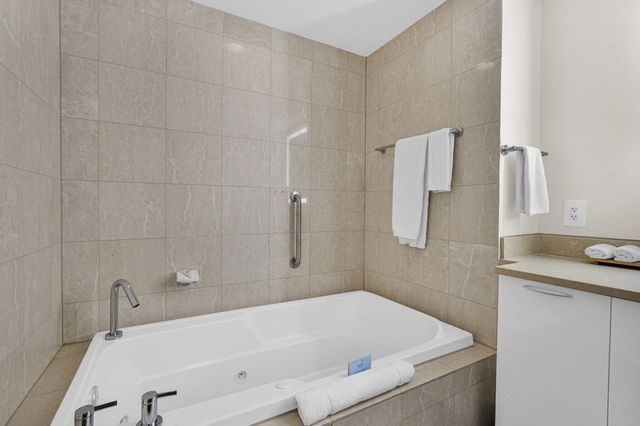 505 N Fort Lauderdale Beach Boulevard 915, Fort Lauderdale, FL 33304