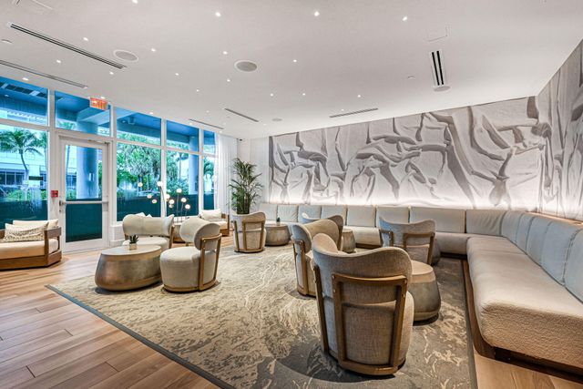 505 N Fort Lauderdale Beach Boulevard 915, Fort Lauderdale, FL 33304