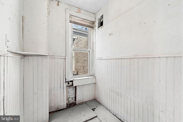 916 S 8TH STREET, Camden, NJ 08102