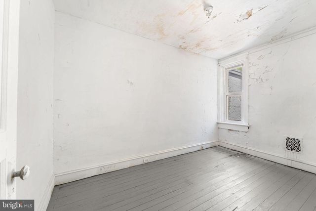 916 S 8TH STREET, Camden, NJ 08102