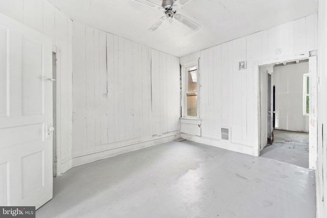 916 S 8TH STREET, Camden, NJ 08102