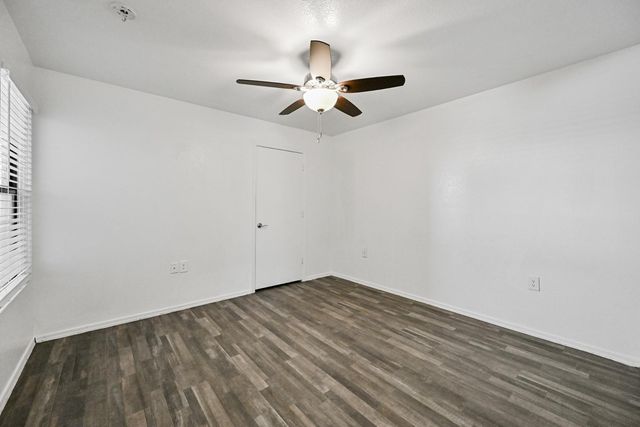 3065 N 67th Avenue Apt 227, Phoenix, AZ 85033