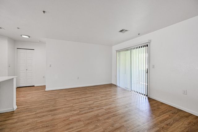 3065 N 67th Avenue Apt 227, Phoenix, AZ 85033