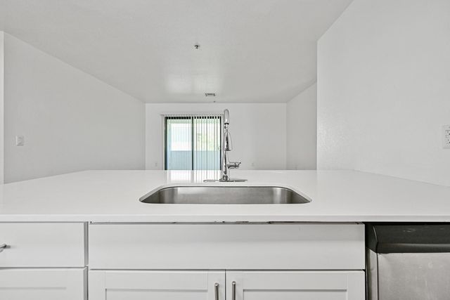 3065 N 67th Avenue Apt 227, Phoenix, AZ 85033