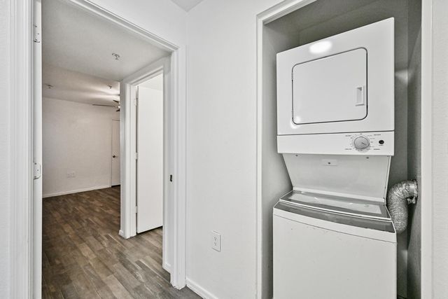 3065 N 67th Avenue Apt 227, Phoenix, AZ 85033