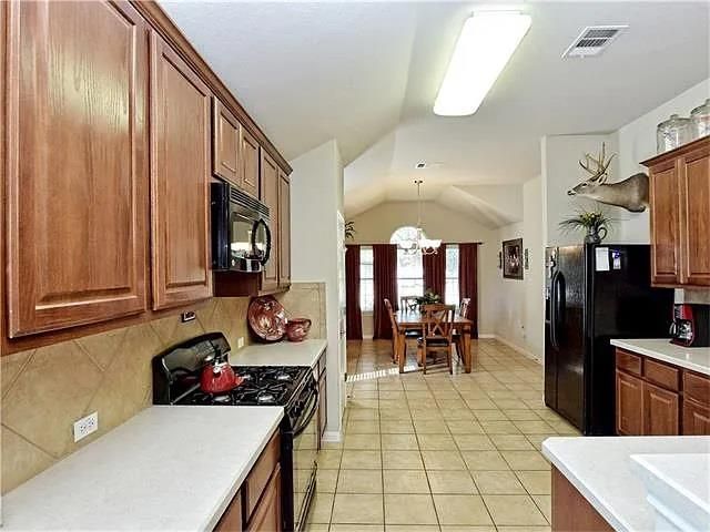 304 Trophy CT, Bastrop, TX 78602