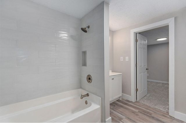1850 N Weller Avenue, Springfield, MO 65803