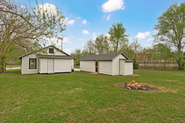 1850 N Weller Avenue, Springfield, MO 65803