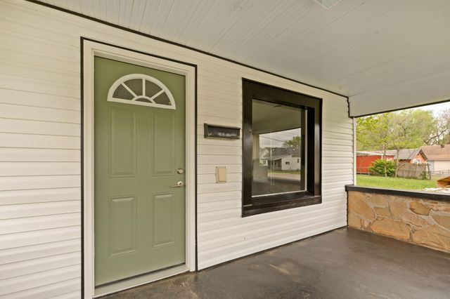 1850 N Weller Avenue, Springfield, MO 65803