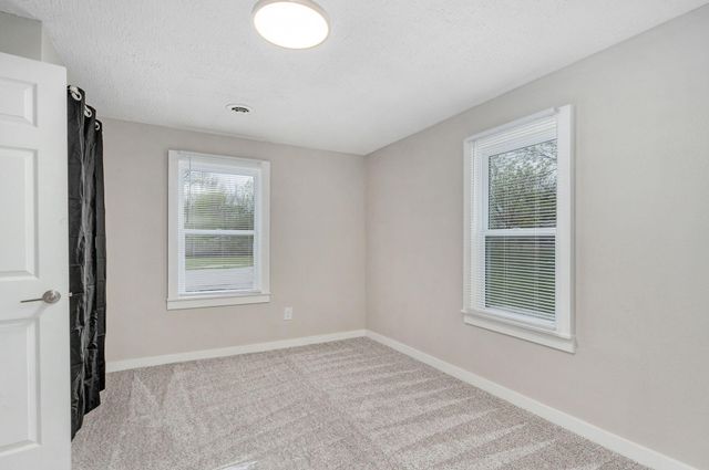 1850 N Weller Avenue, Springfield, MO 65803