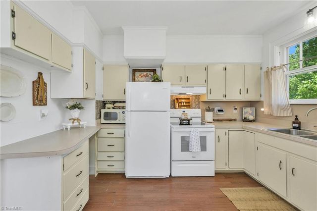 704 6Th Street, North Wilkesboro, NC 28659