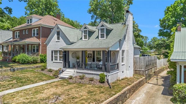 704 6Th Street, North Wilkesboro, NC 28659