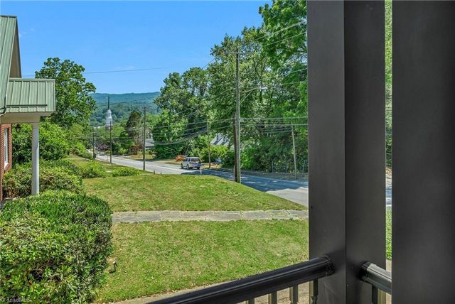 704 6Th Street, North Wilkesboro, NC 28659